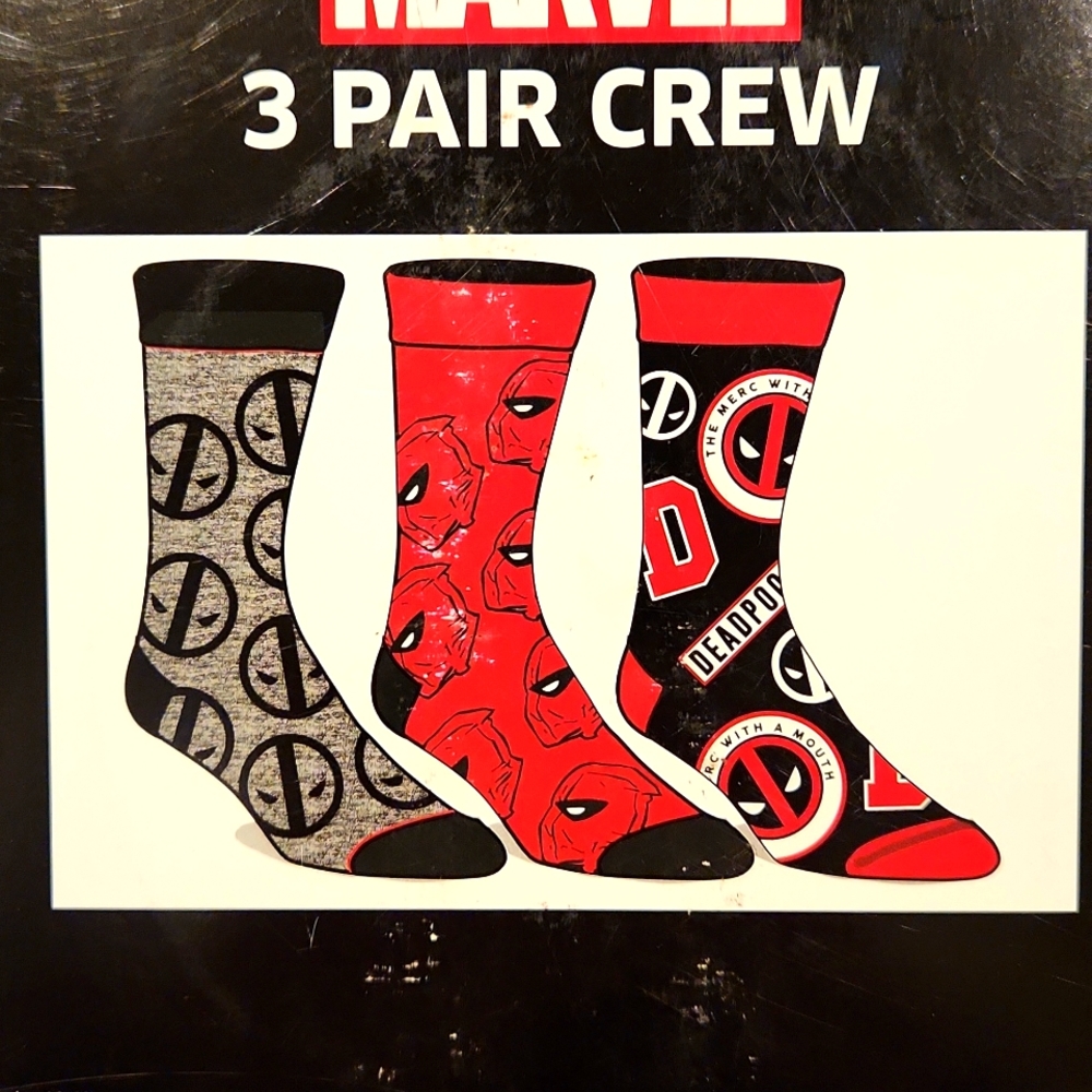 Deadpool socks - Picture 4 of 6